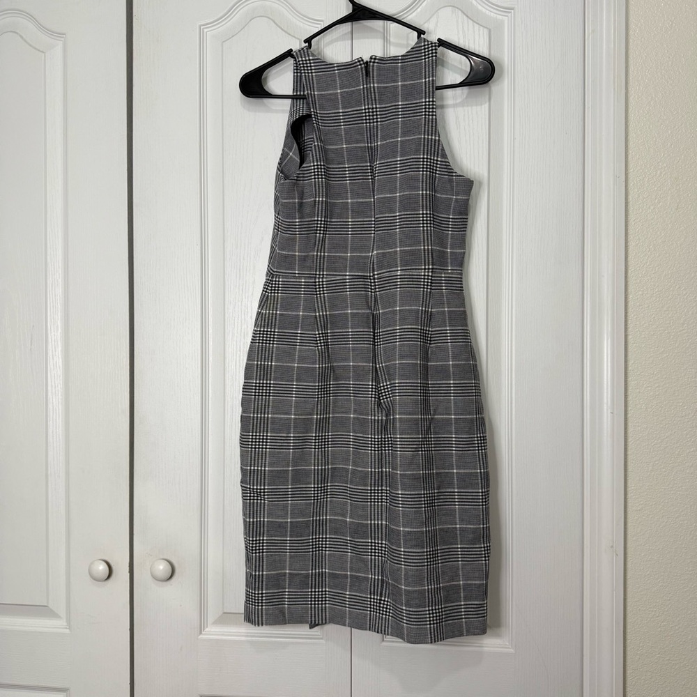 Banana Republic Elegant Gray Plaid Dress (B5) - Picture 7 of 7